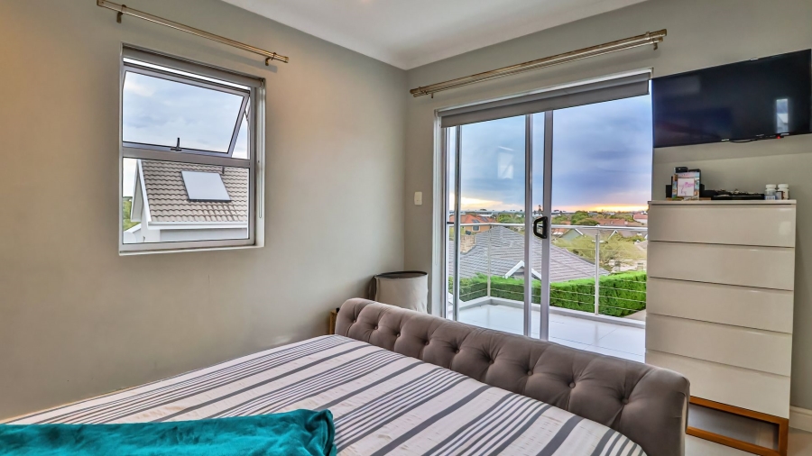 4 Bedroom Property for Sale in Dennegeur Western Cape